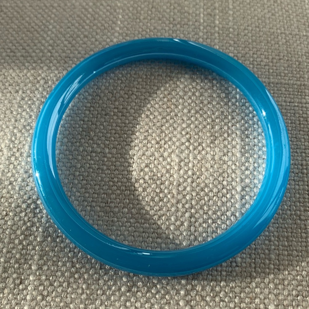 🛍 Vintage Glass Bangle Small Wrist